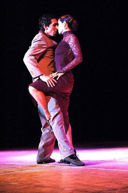 flyer image for Tango workshop with Ariel Barrionuevo Lorena Gasse