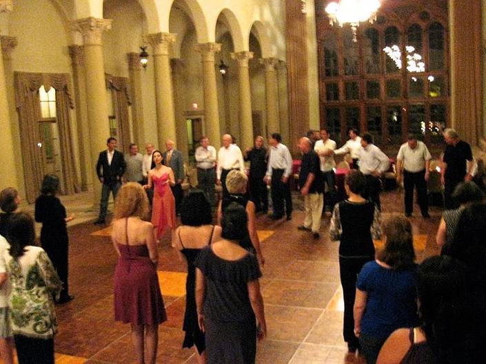 flyer image for Alma de Tango Weekly Classes Milonga