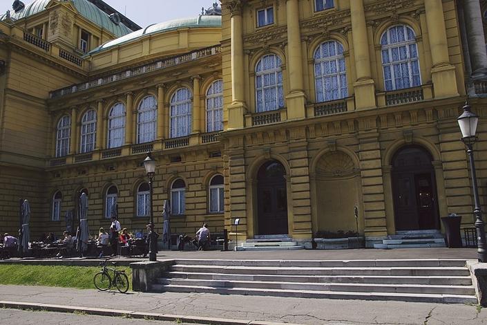flyer image for Open air milonga in front of the Croatian National Theatre