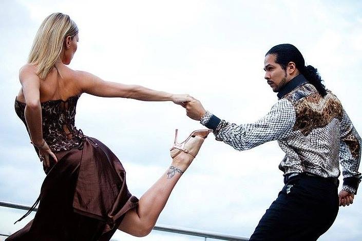 flyer image for Tango y Mare