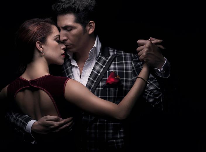 flyer image for Maxi Copello y Raquel Makow